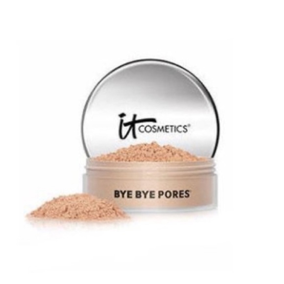 IT Cosmetics Bye Bye Pores Tinted Powder in Medium - Picture 7 of 8